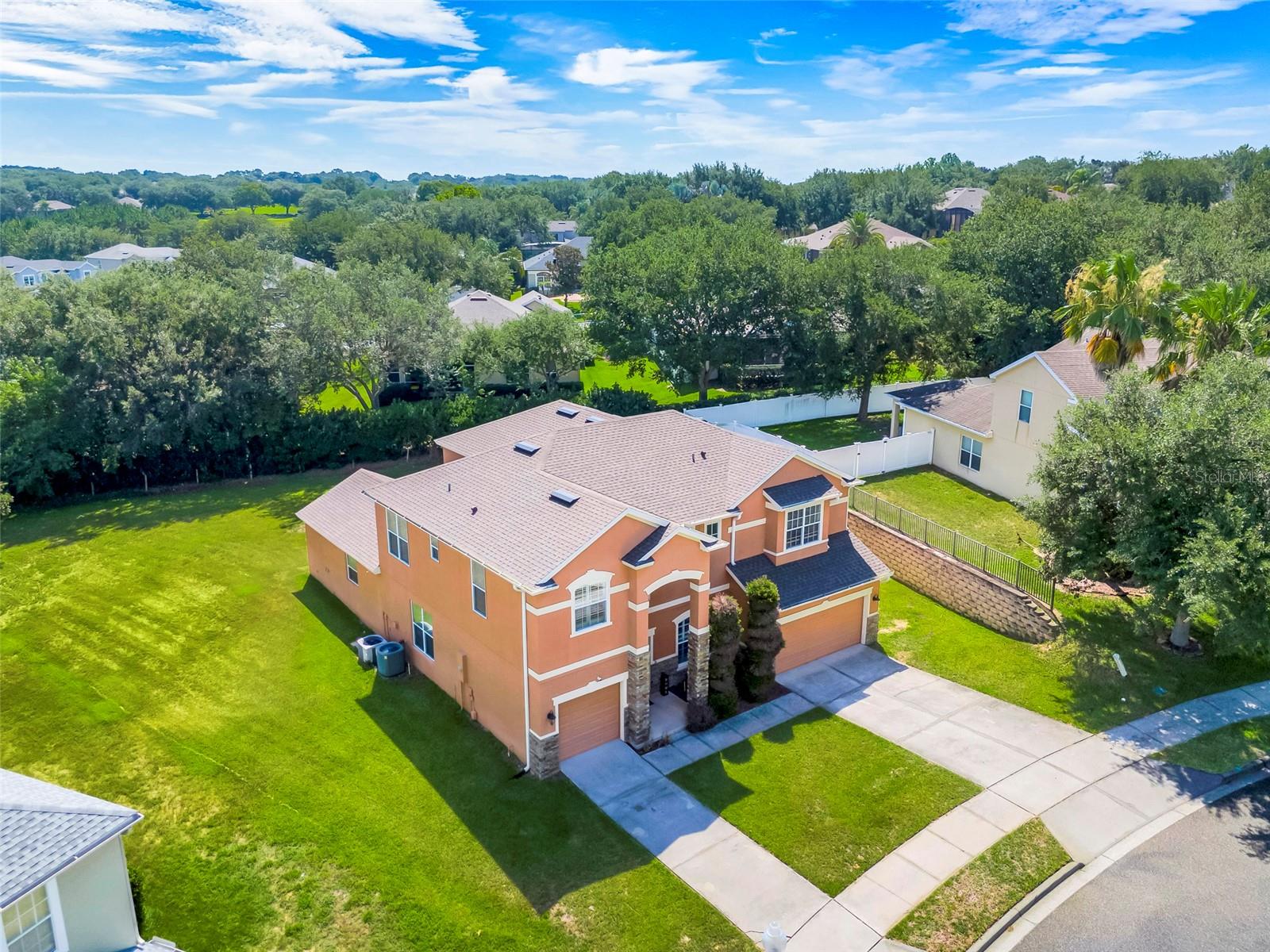 OVERLOOK AT LAKE LOUISA PH 02 - Residential