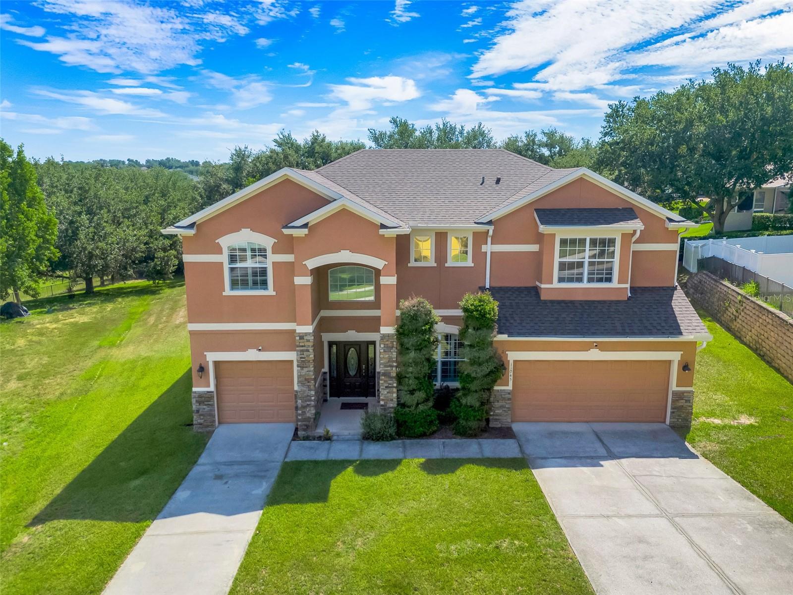 OVERLOOK AT LAKE LOUISA PH 02 - Residential