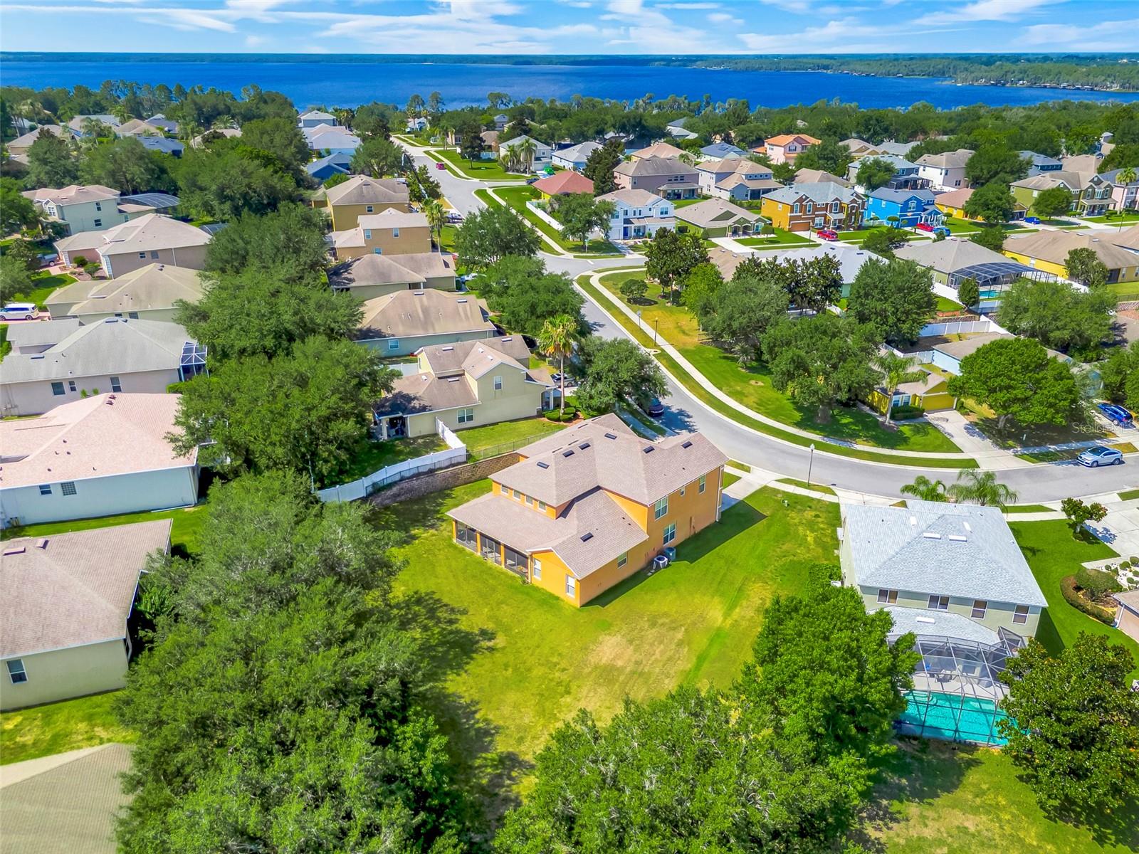 OVERLOOK AT LAKE LOUISA PH 02 - Residential