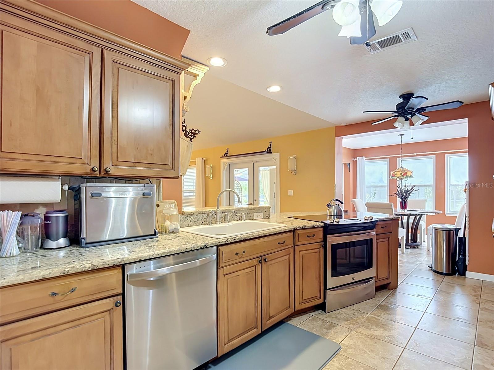 SPRING HILL - Residential