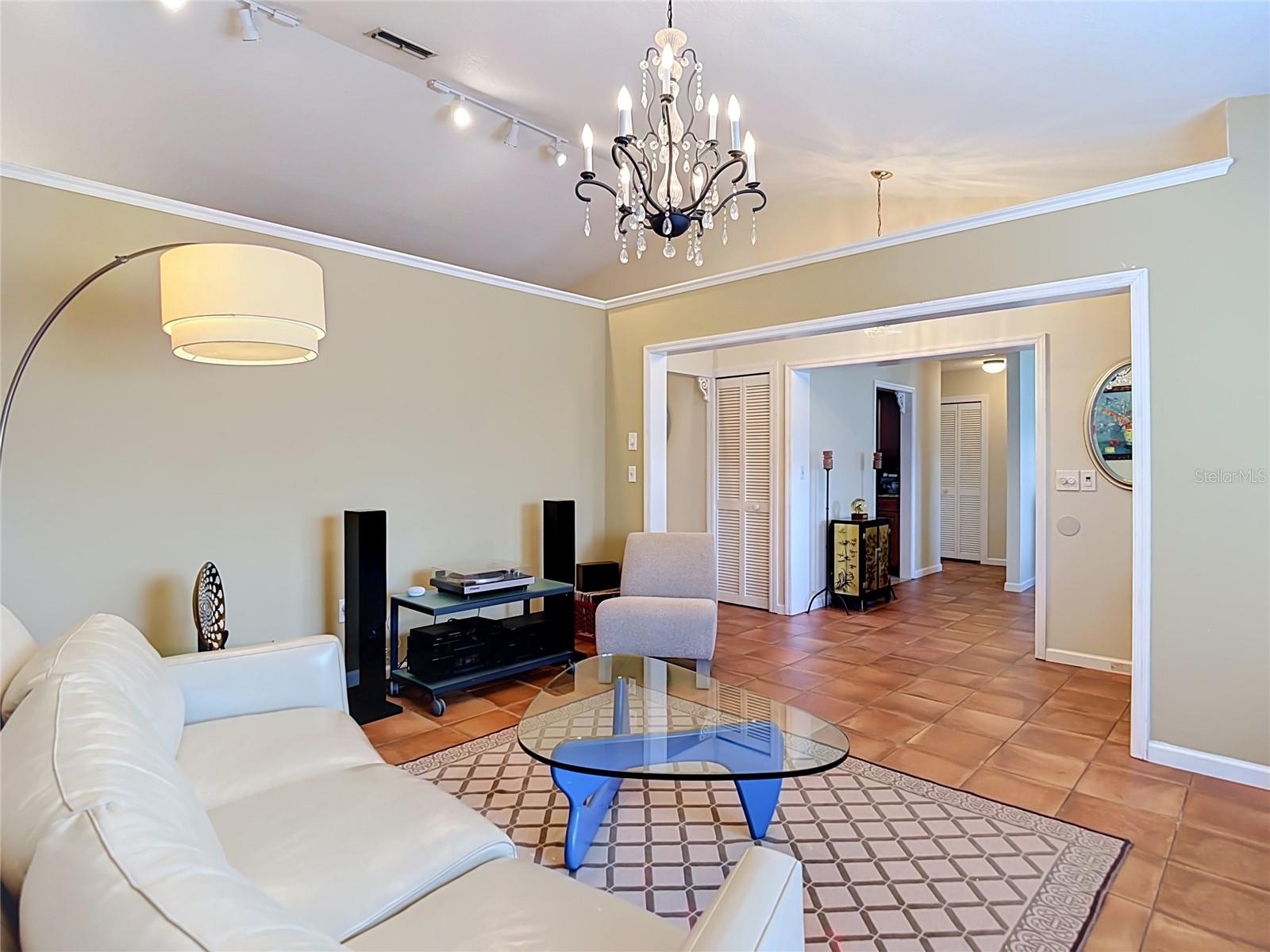 SPRING HILL - Residential