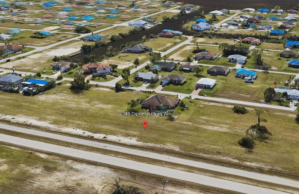 CAPE CORAL - Land