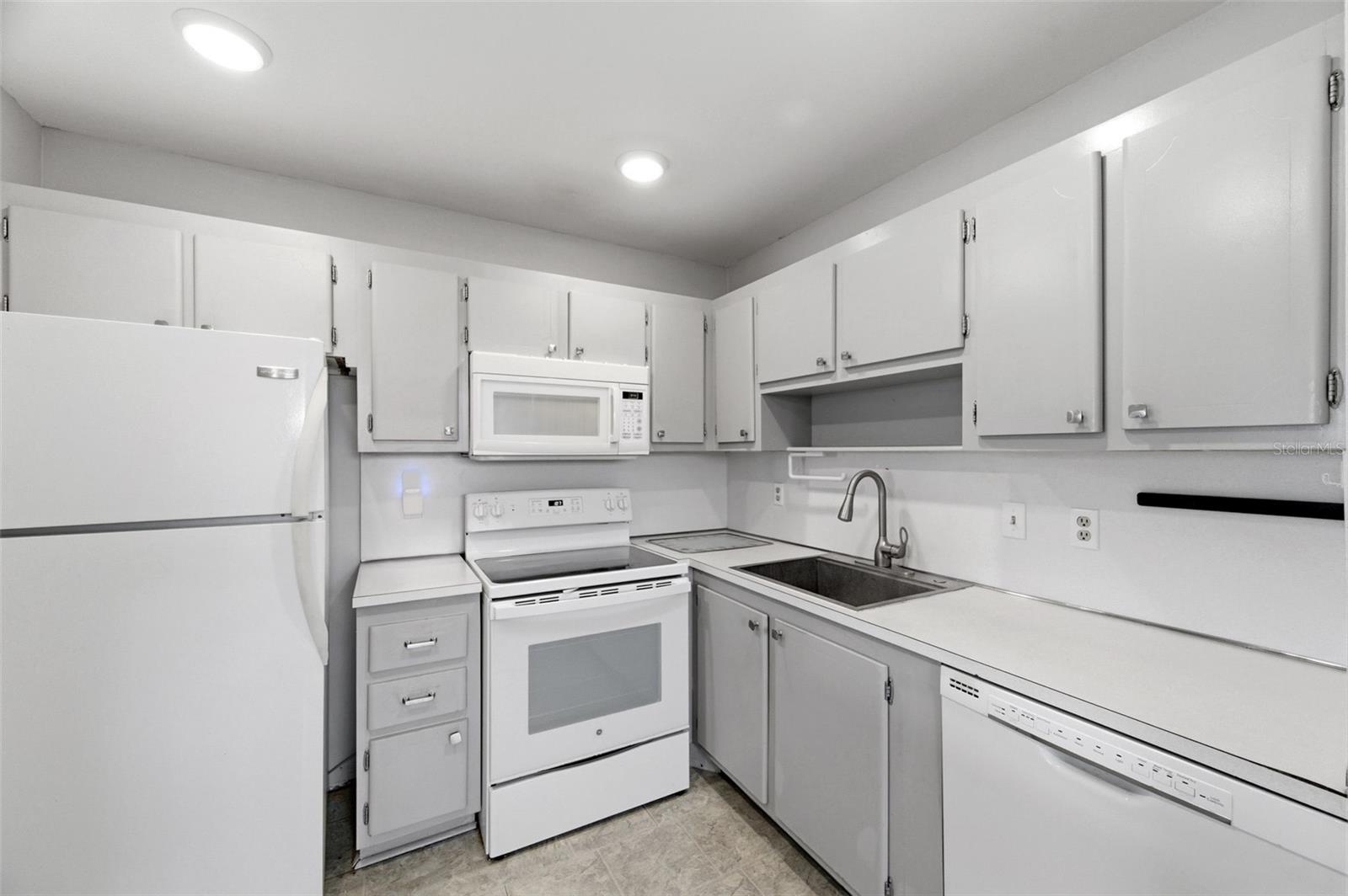 BEDFORD J CONDO - Residential