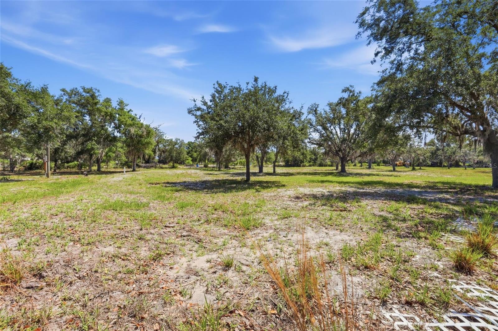 CUL-DE-SAC ESTATES - Land