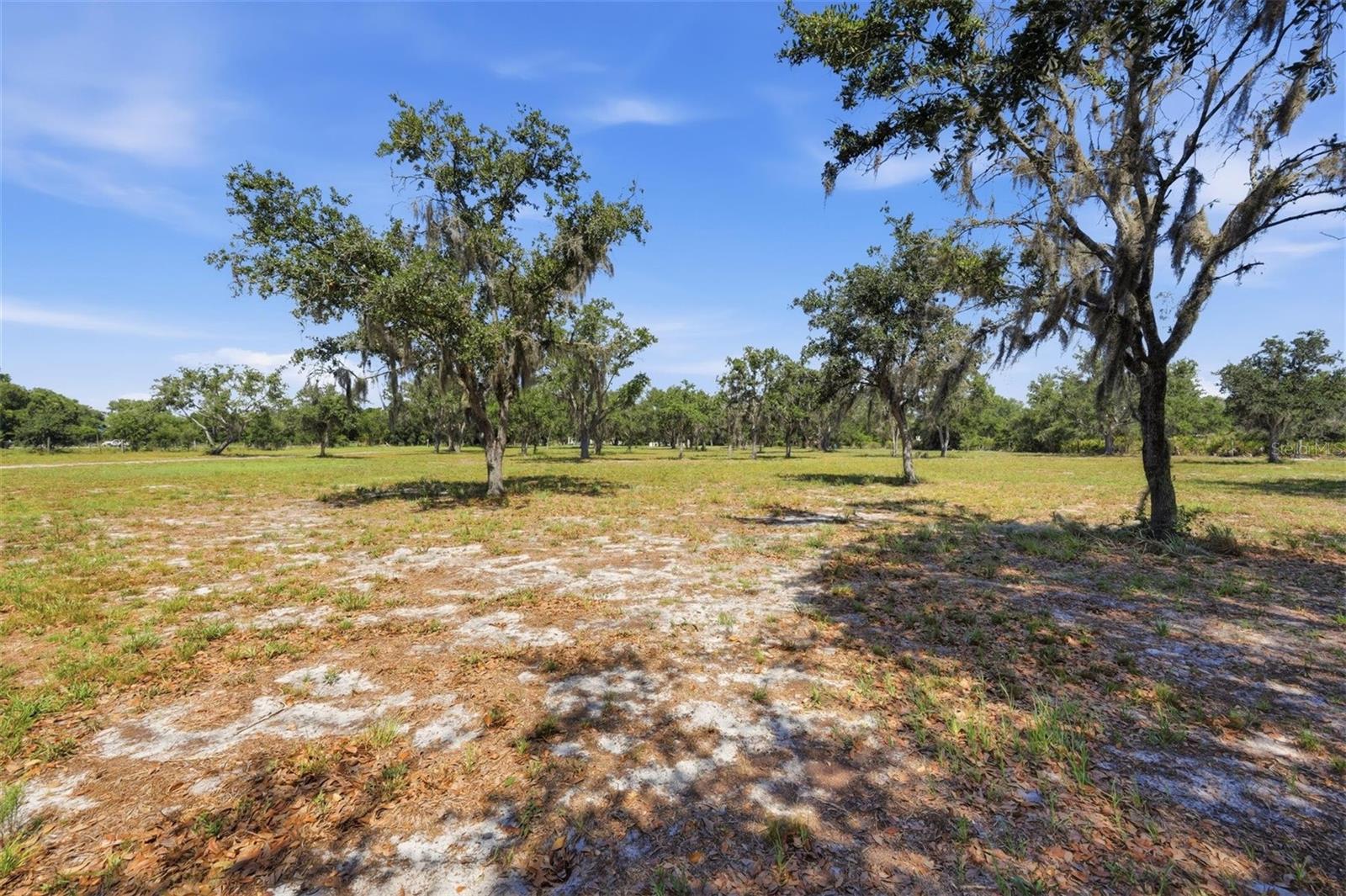 CUL-DE-SAC ESTATES - Land