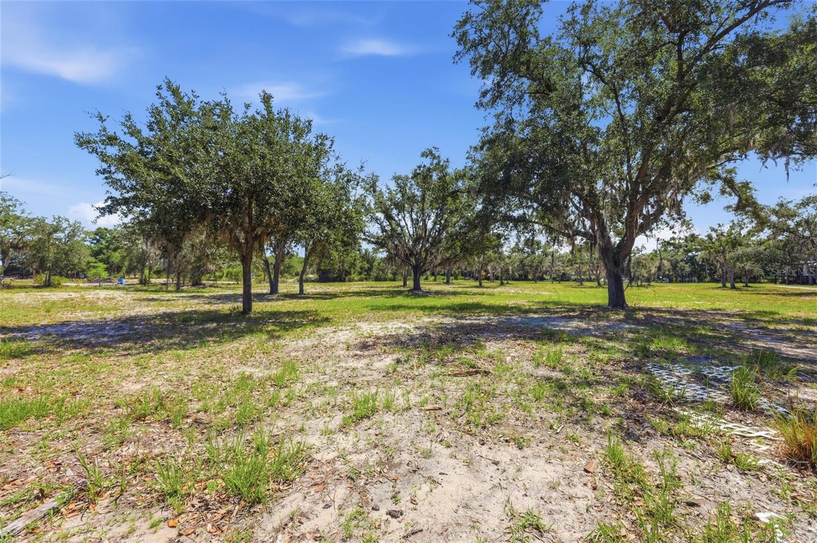 CUL-DE-SAC ESTATES - Land