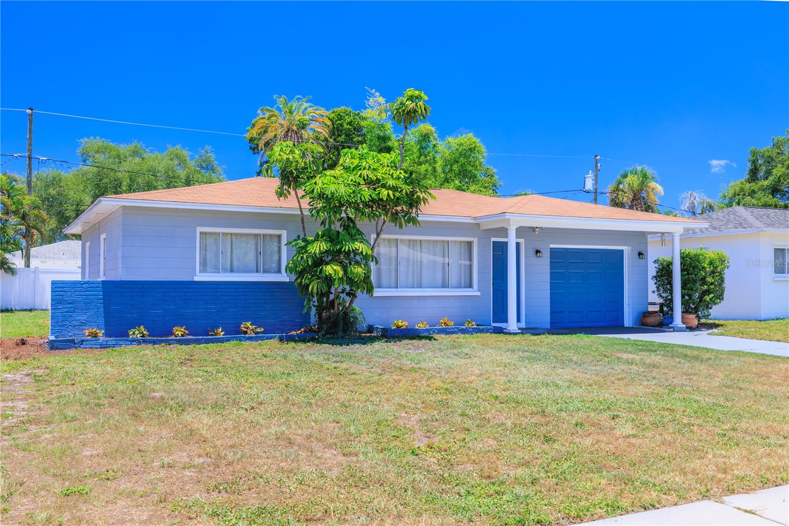 BAY PINES ESTATES - Residential