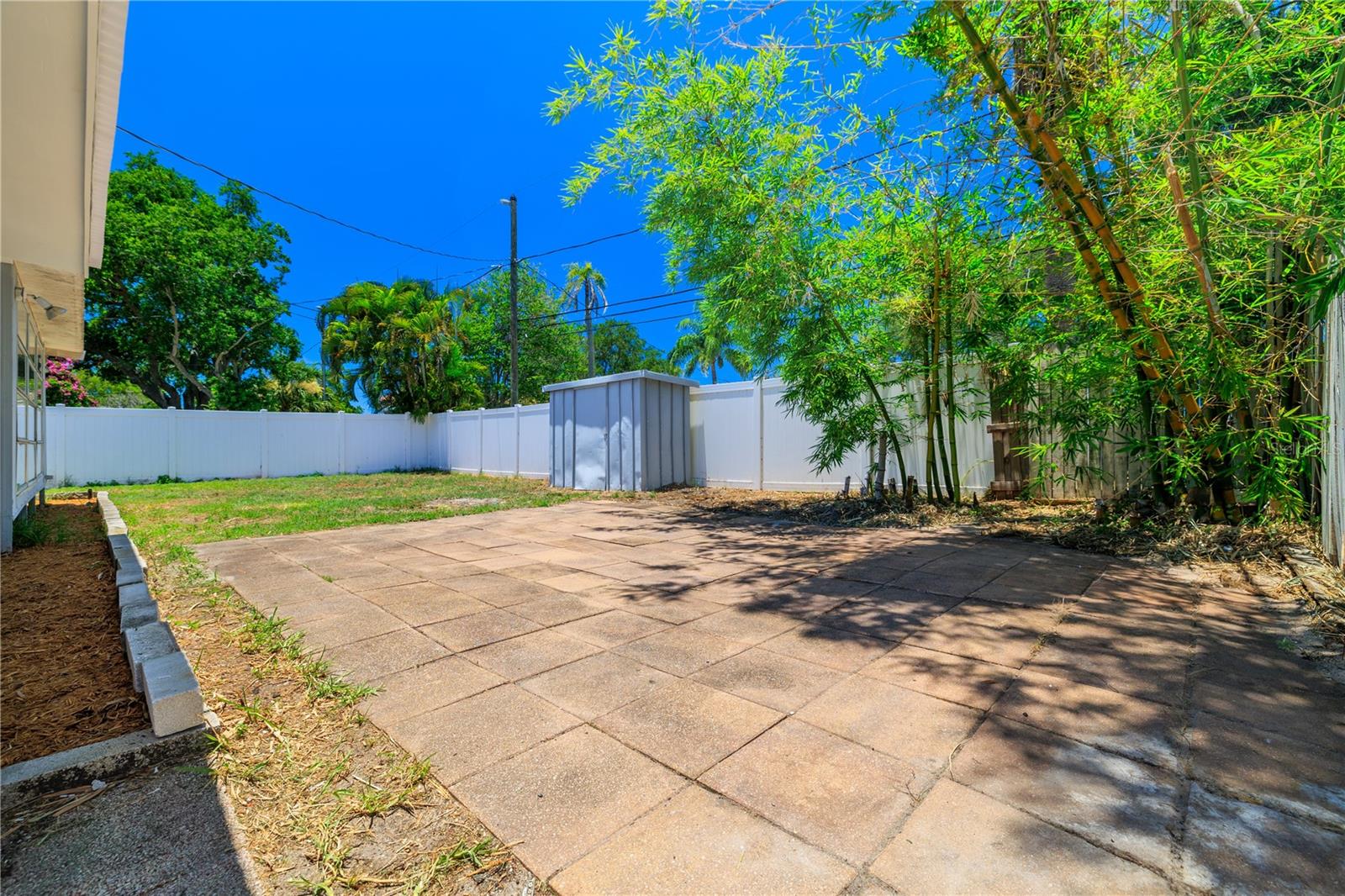 BAY PINES ESTATES - Residential