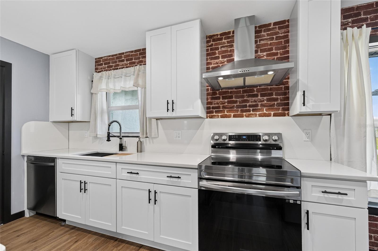HARB HEIGHTS - Residential