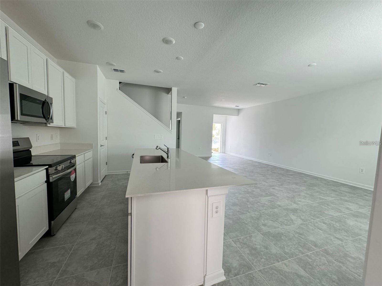WELLNESS RDG PH 1-A - Residential Lease