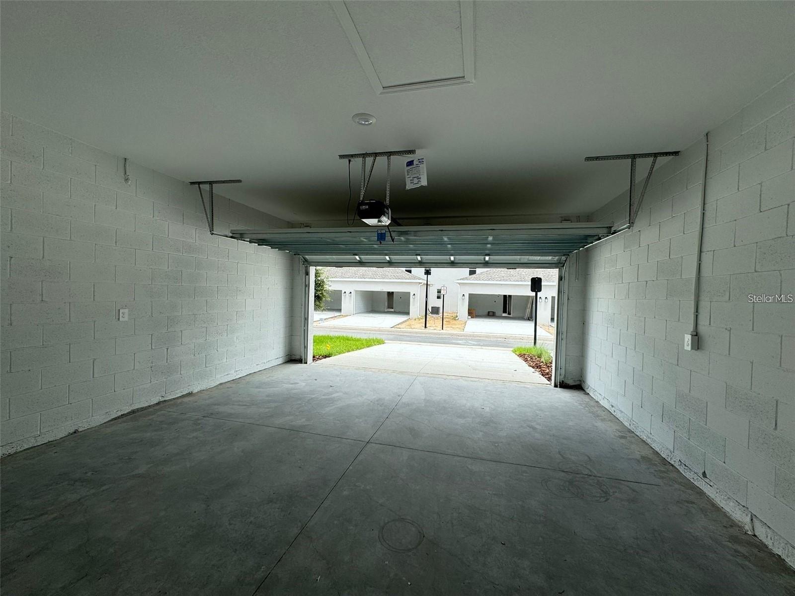 WELLNESS RDG PH 1-A - Residential Lease