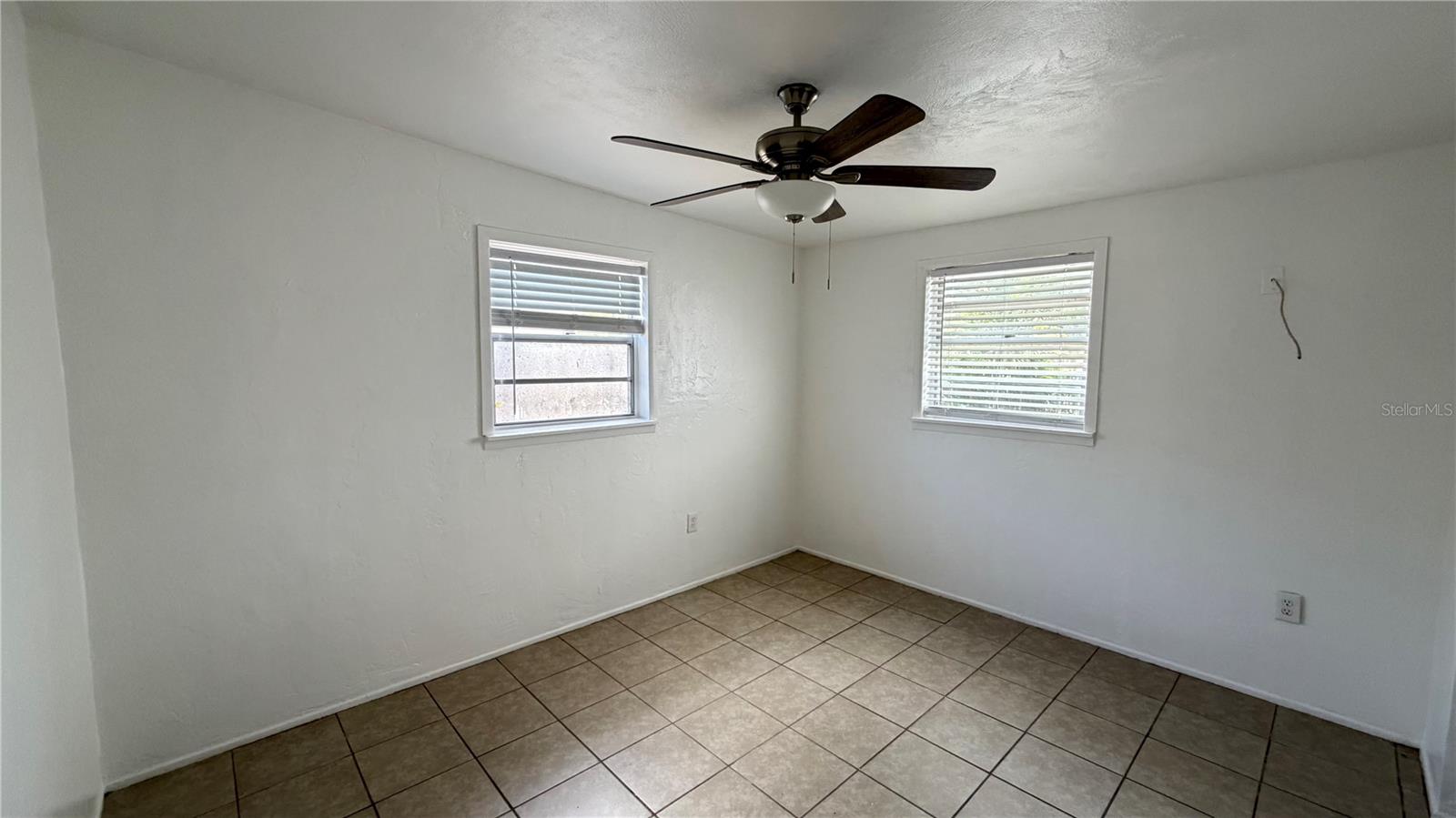 CRESTRIDGE 3RD ADD - Residential Lease