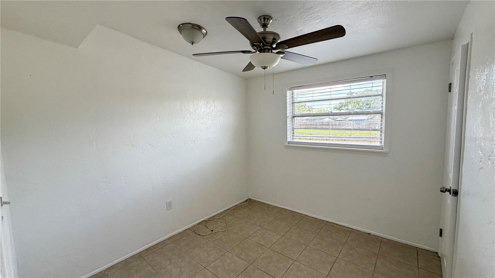 CRESTRIDGE 3RD ADD - Residential Lease