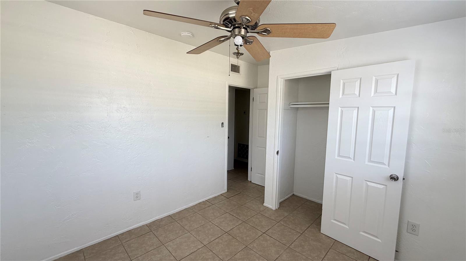 CRESTRIDGE 3RD ADD - Residential Lease