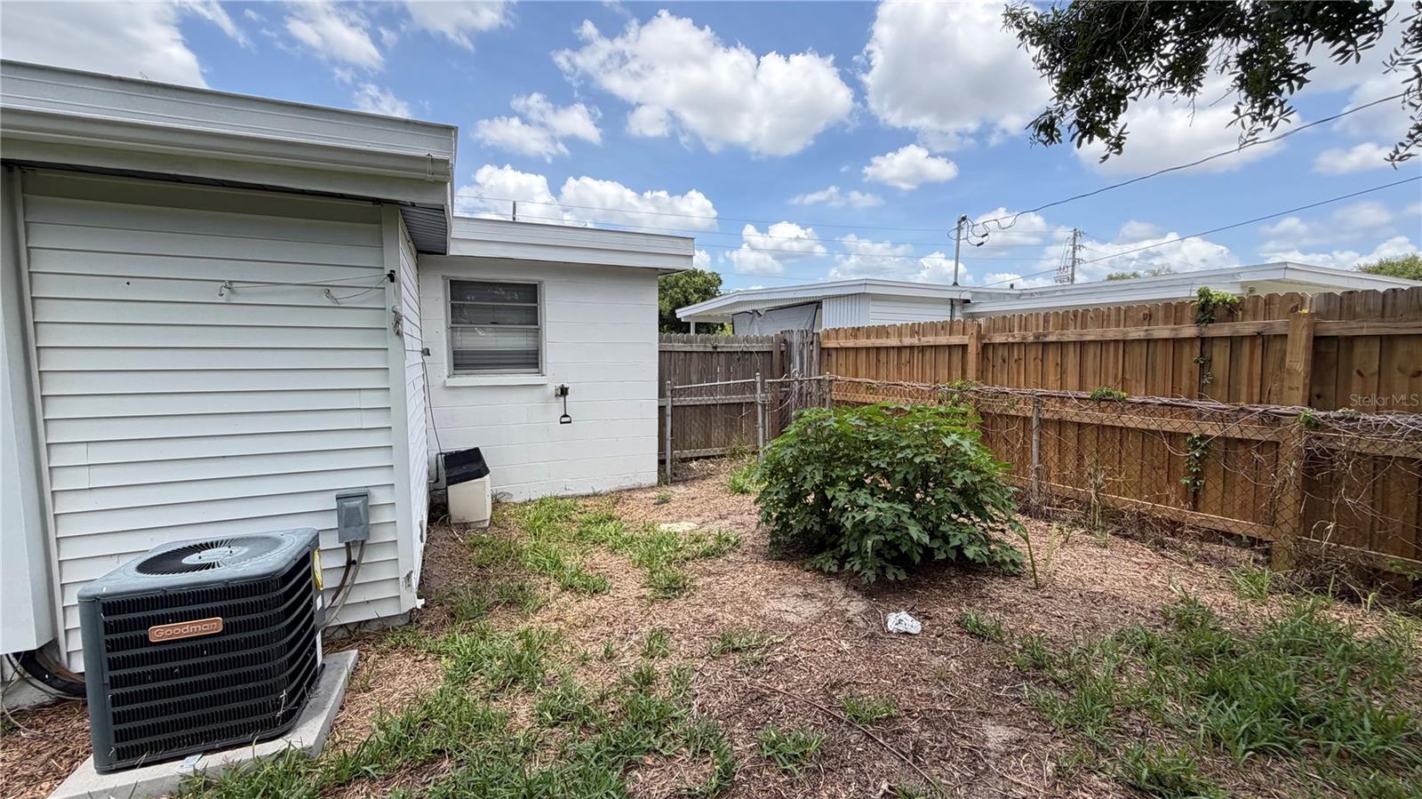 CRESTRIDGE 3RD ADD - Residential Lease