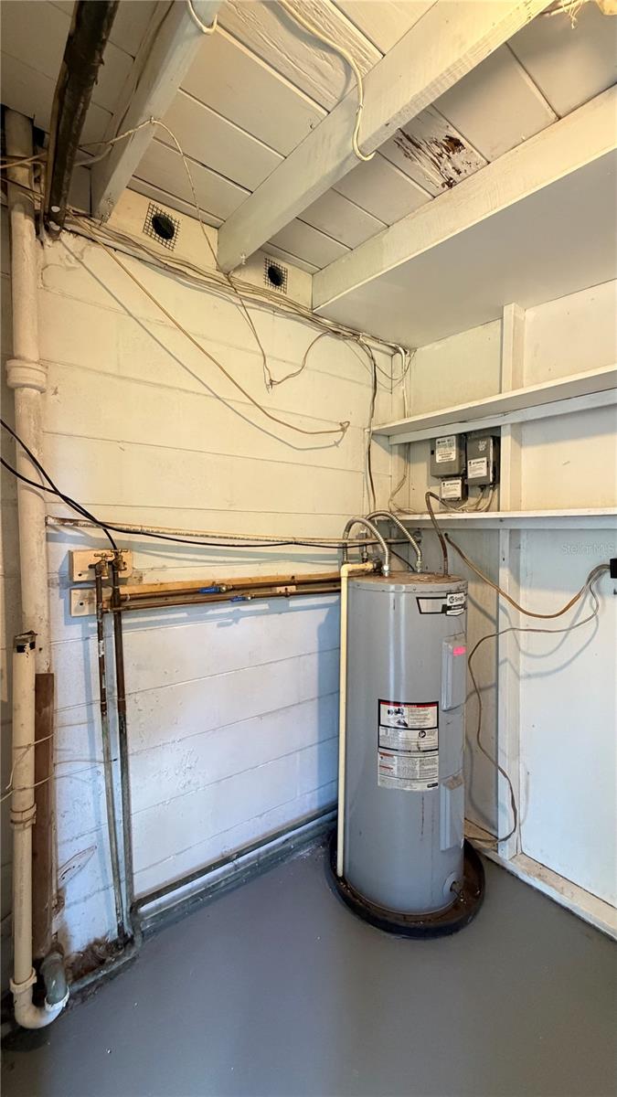CRESTRIDGE 3RD ADD - Residential Lease