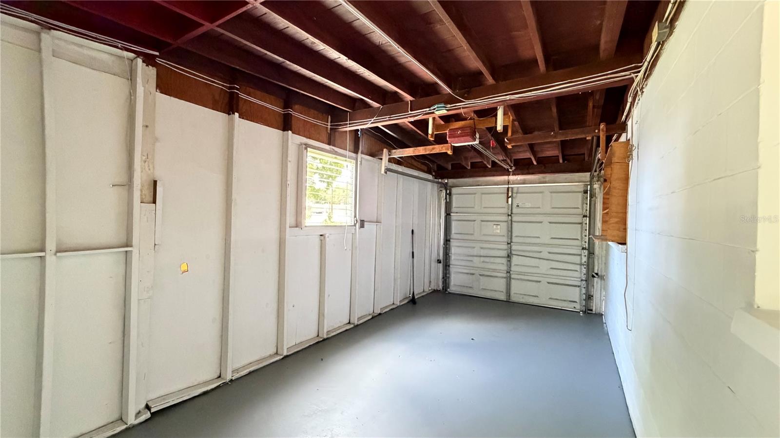 CRESTRIDGE 3RD ADD - Residential Lease