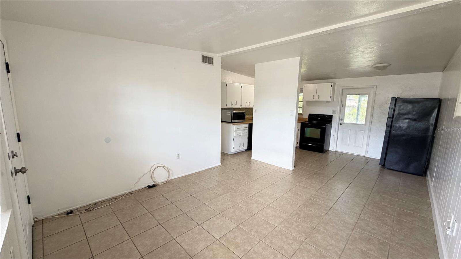 CRESTRIDGE 3RD ADD - Residential Lease