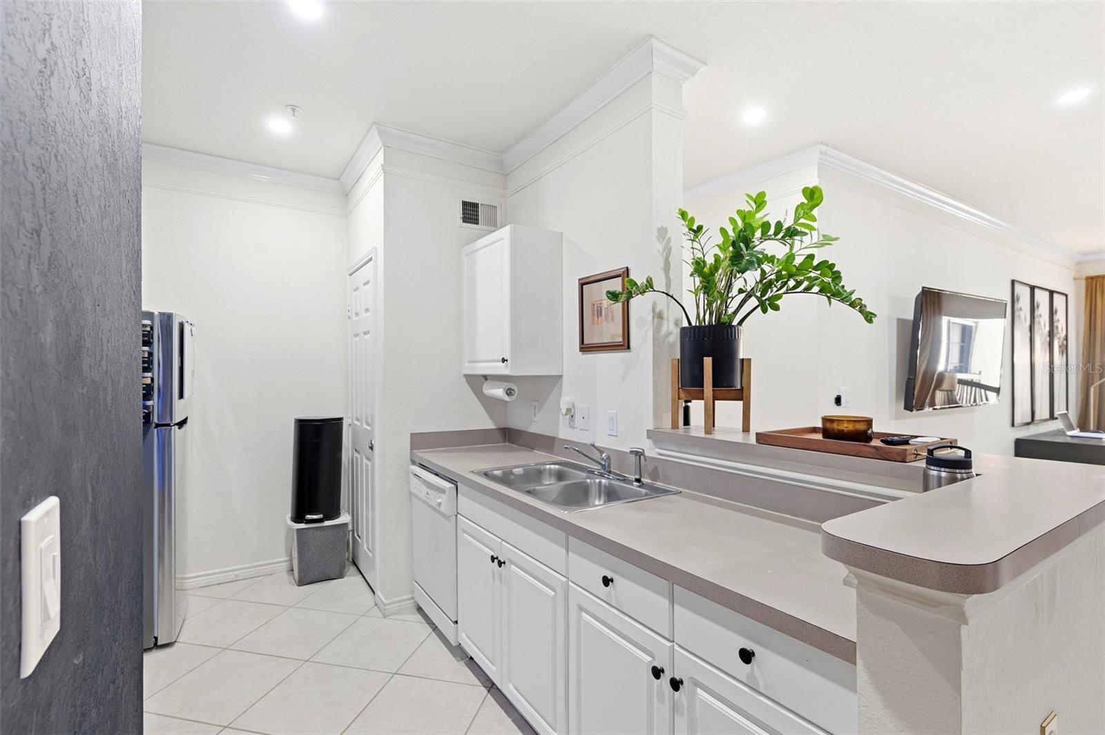 BEACHWALK CONDO - Residential