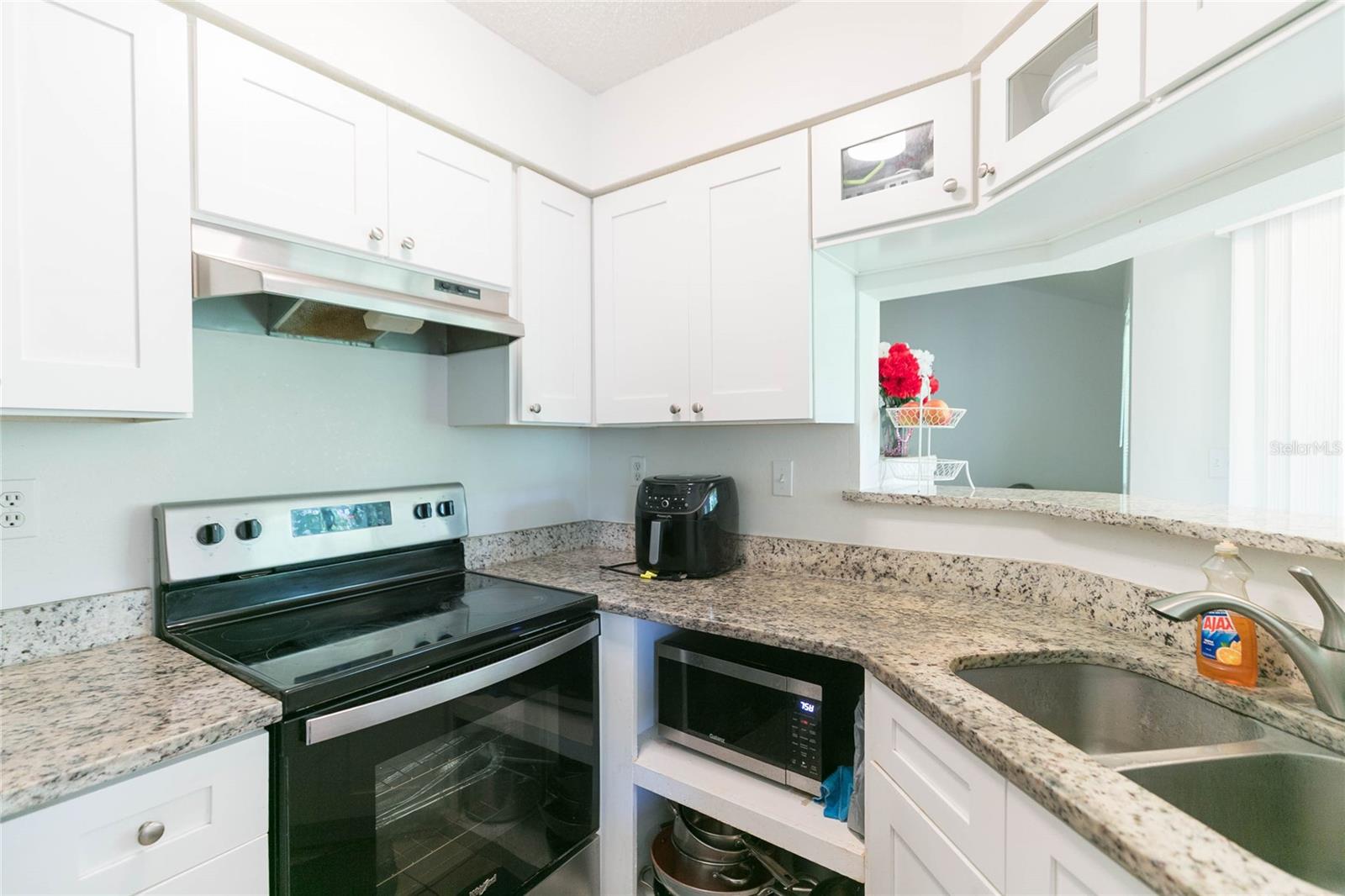 THE GRAND RESERVE CONDO - Residential