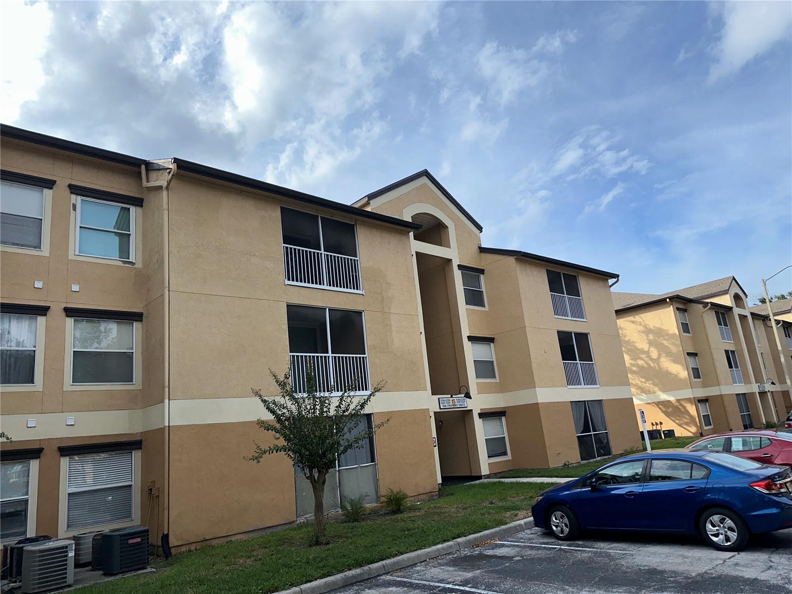 SANDLAKE PRIVATE RESIDENCES BL - Residential Lease