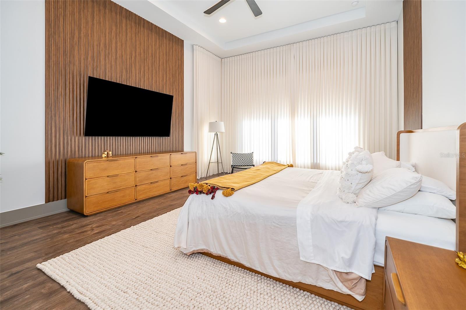BELLA COLLINA SUB - Residential