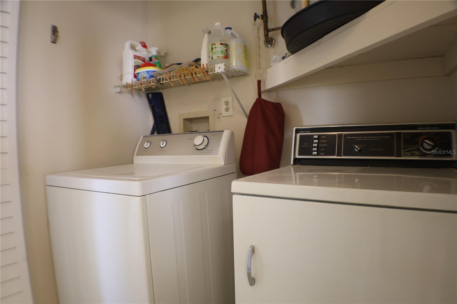 HOLIDAY LAKE VILLAS CONDO - Residential
