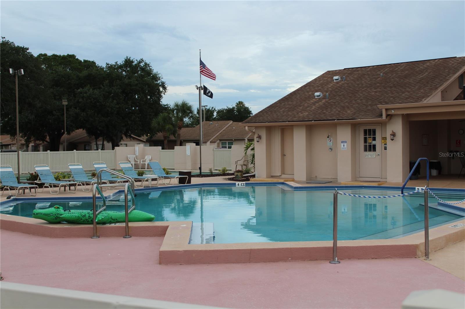 HOLIDAY LAKE VILLAS CONDO - Residential