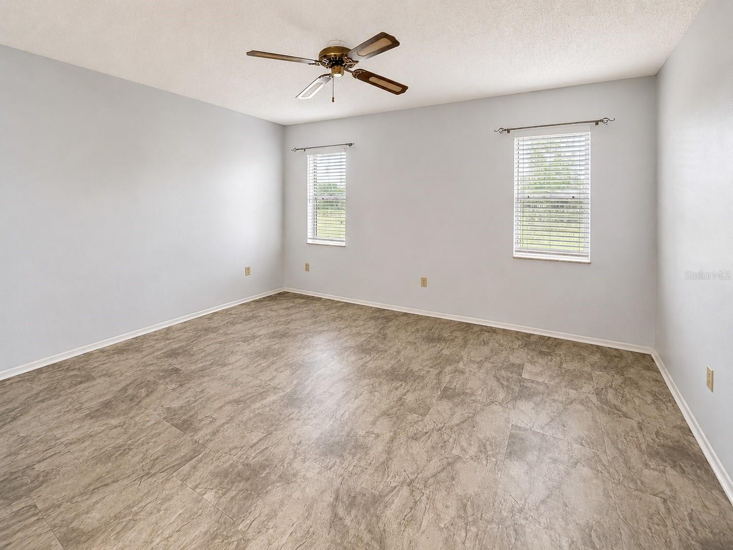 HOLIDAY LAKE VILLAS CONDO - Residential