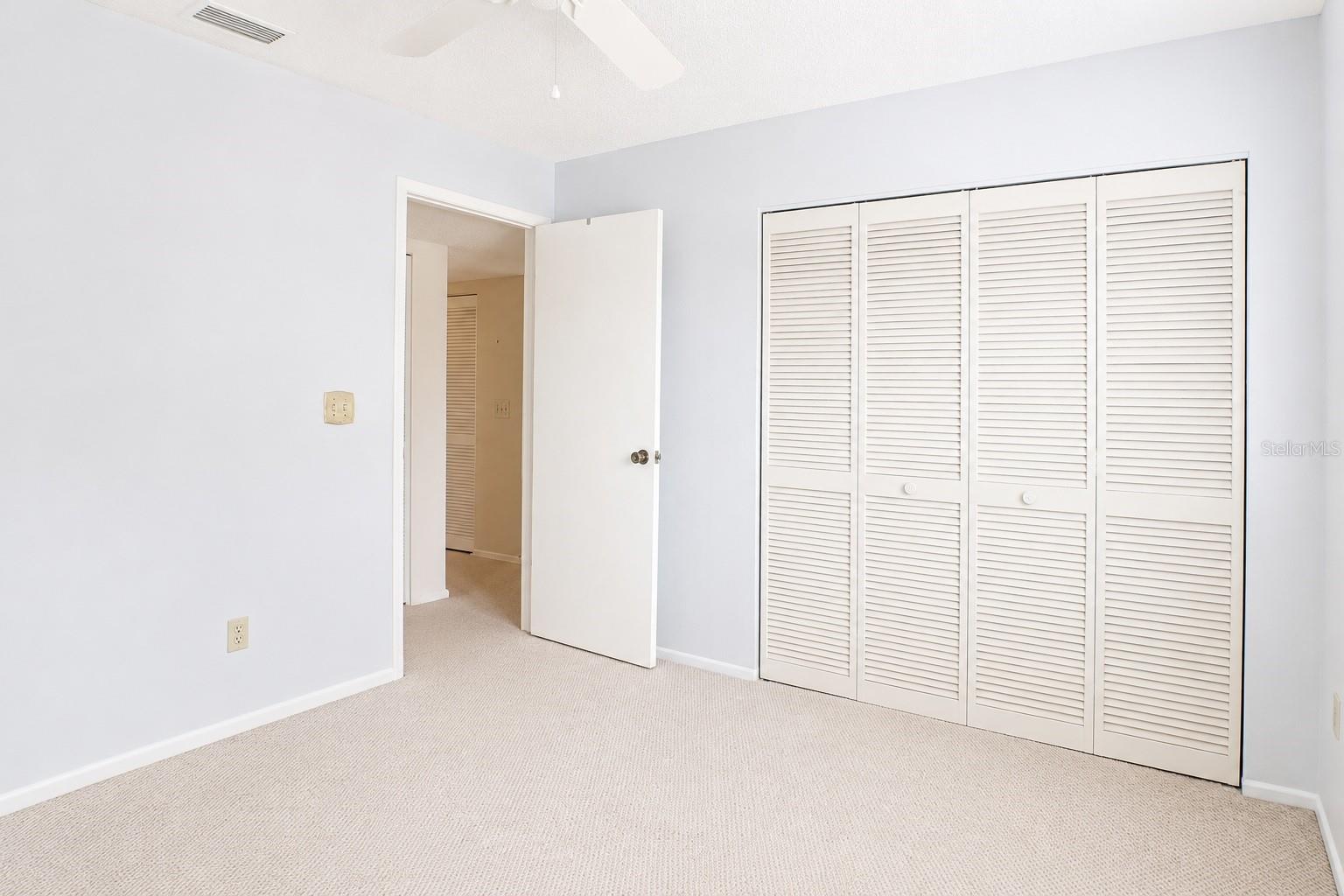 HOLIDAY LAKE VILLAS CONDO - Residential