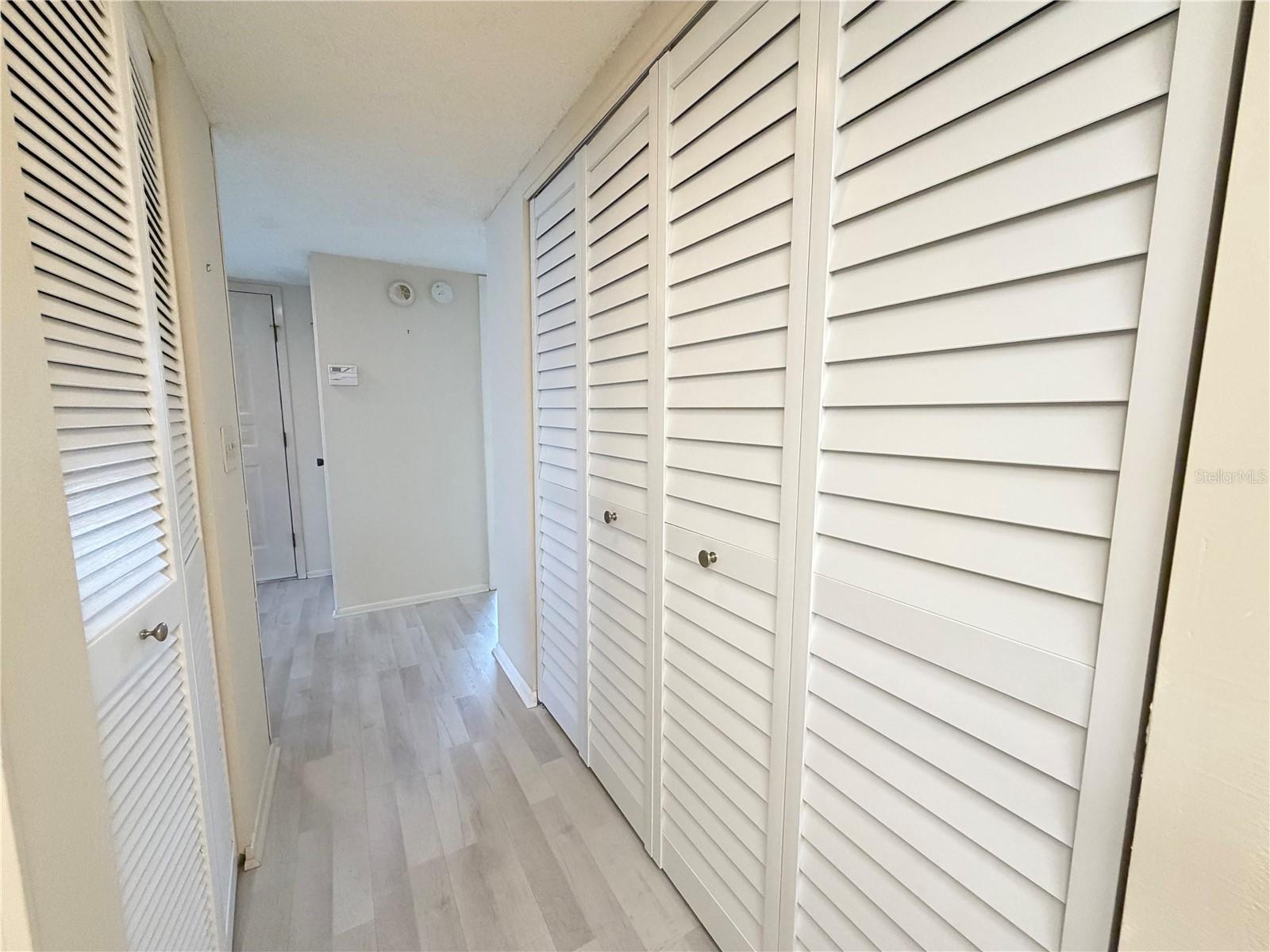 HOLIDAY LAKE VILLAS CONDO - Residential
