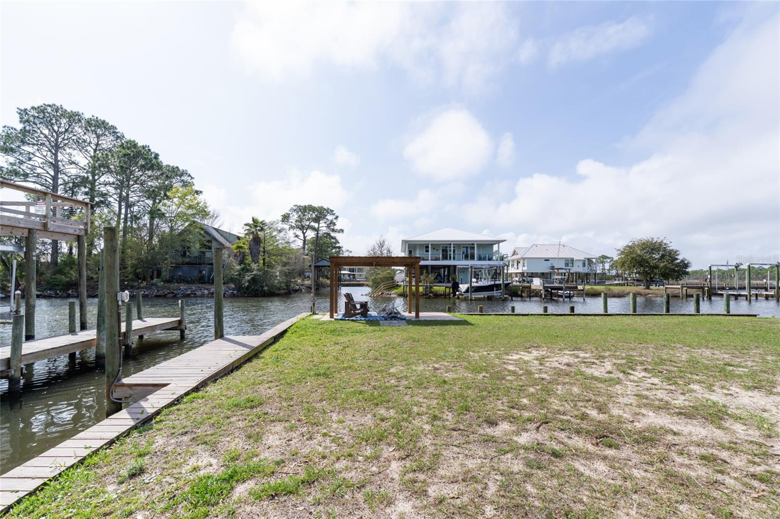 GULF BEACH BEACH HEIGHTS SEC E - Residential