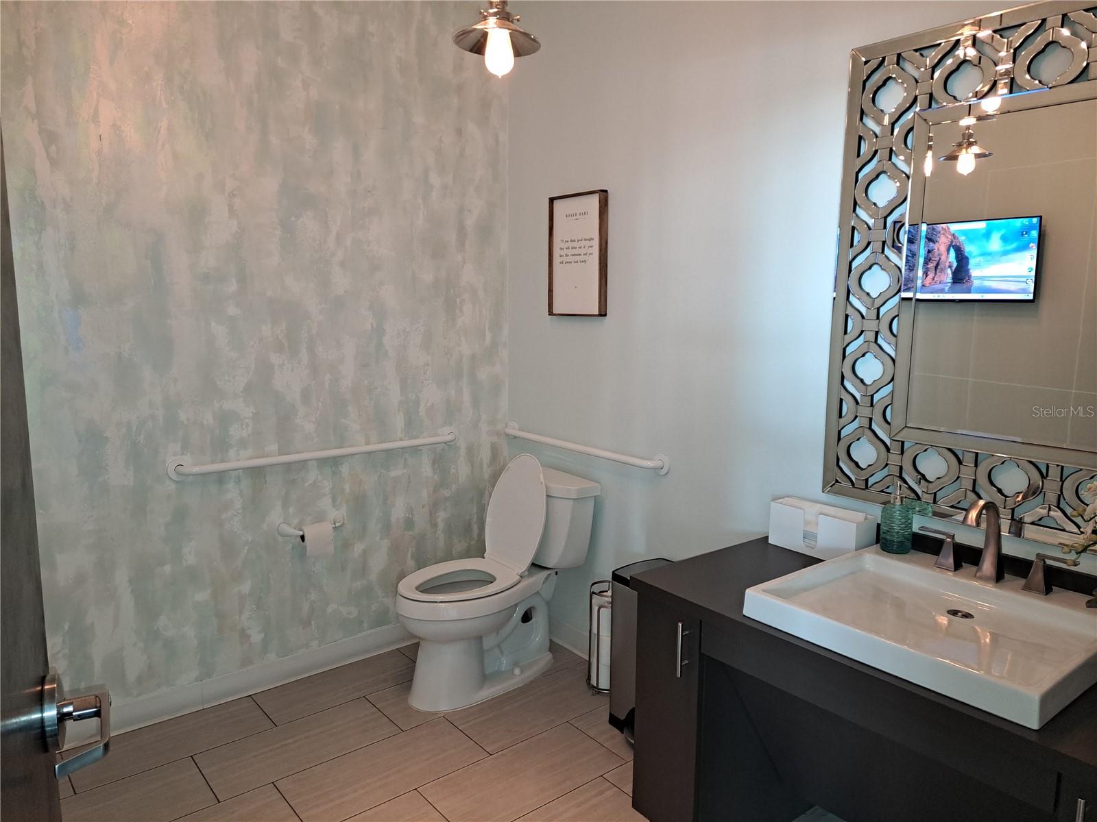 WINTER PARK COMM - Commercial Lease