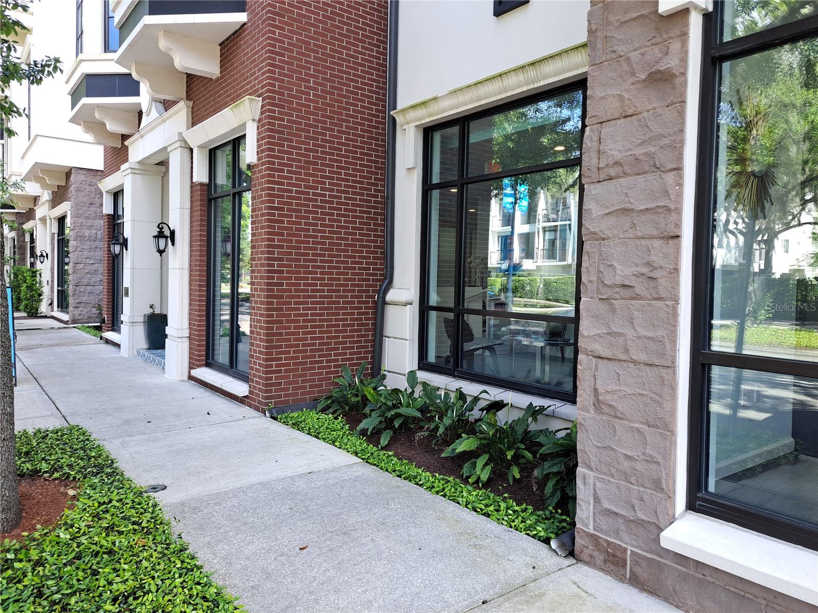 WINTER PARK COMM - Commercial Lease