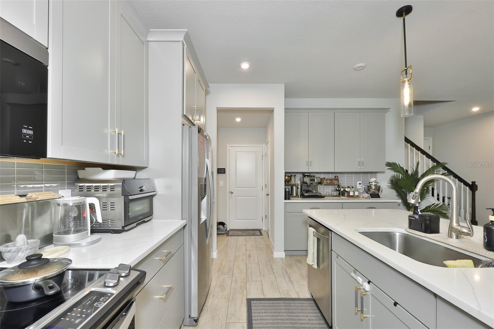 BLOOMINGDALE TOWNES - Residential Lease