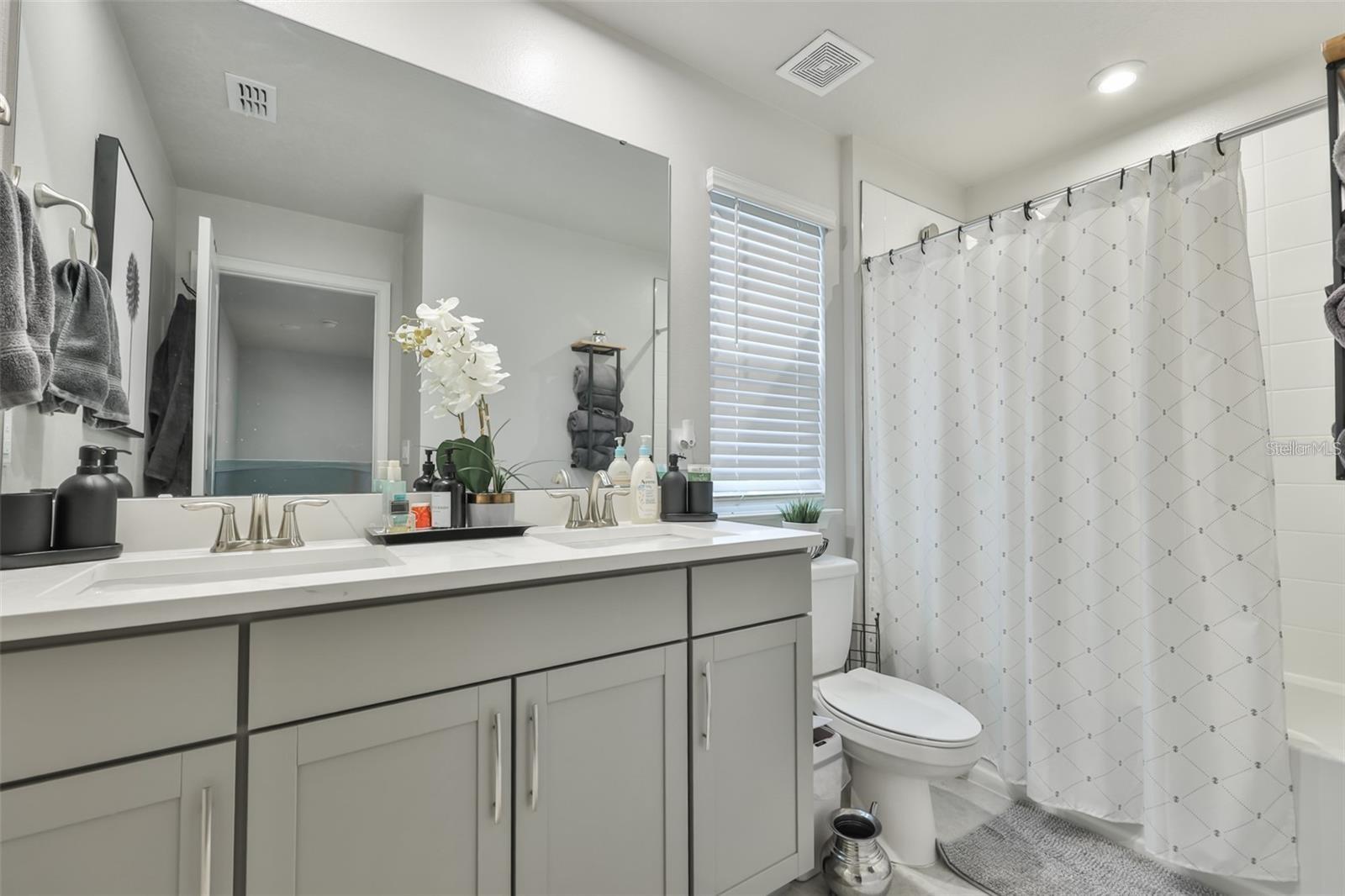 BLOOMINGDALE TOWNES - Residential Lease