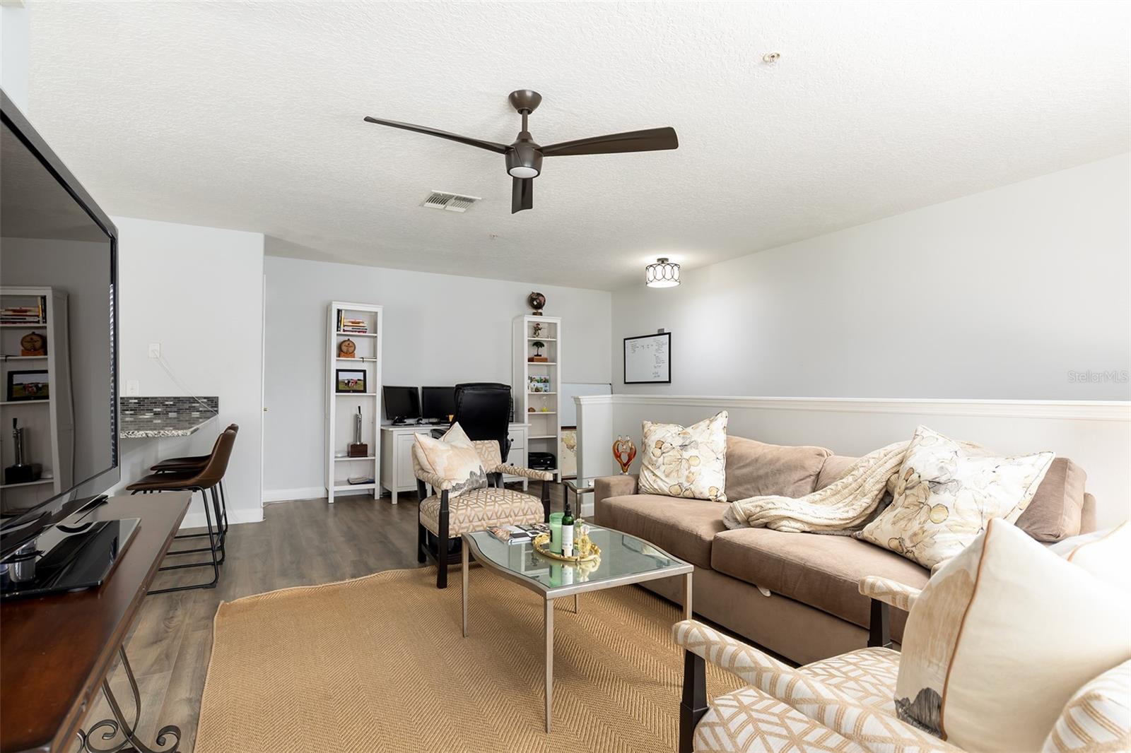 BALDWIN PARK - Residential