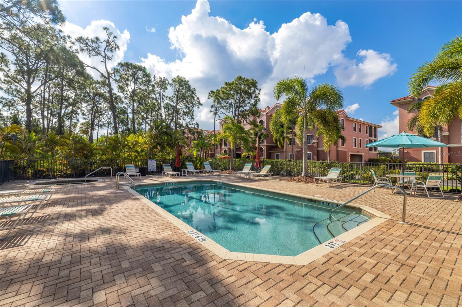 ESPLANADE/BURNT STORE MARINA P - Residential