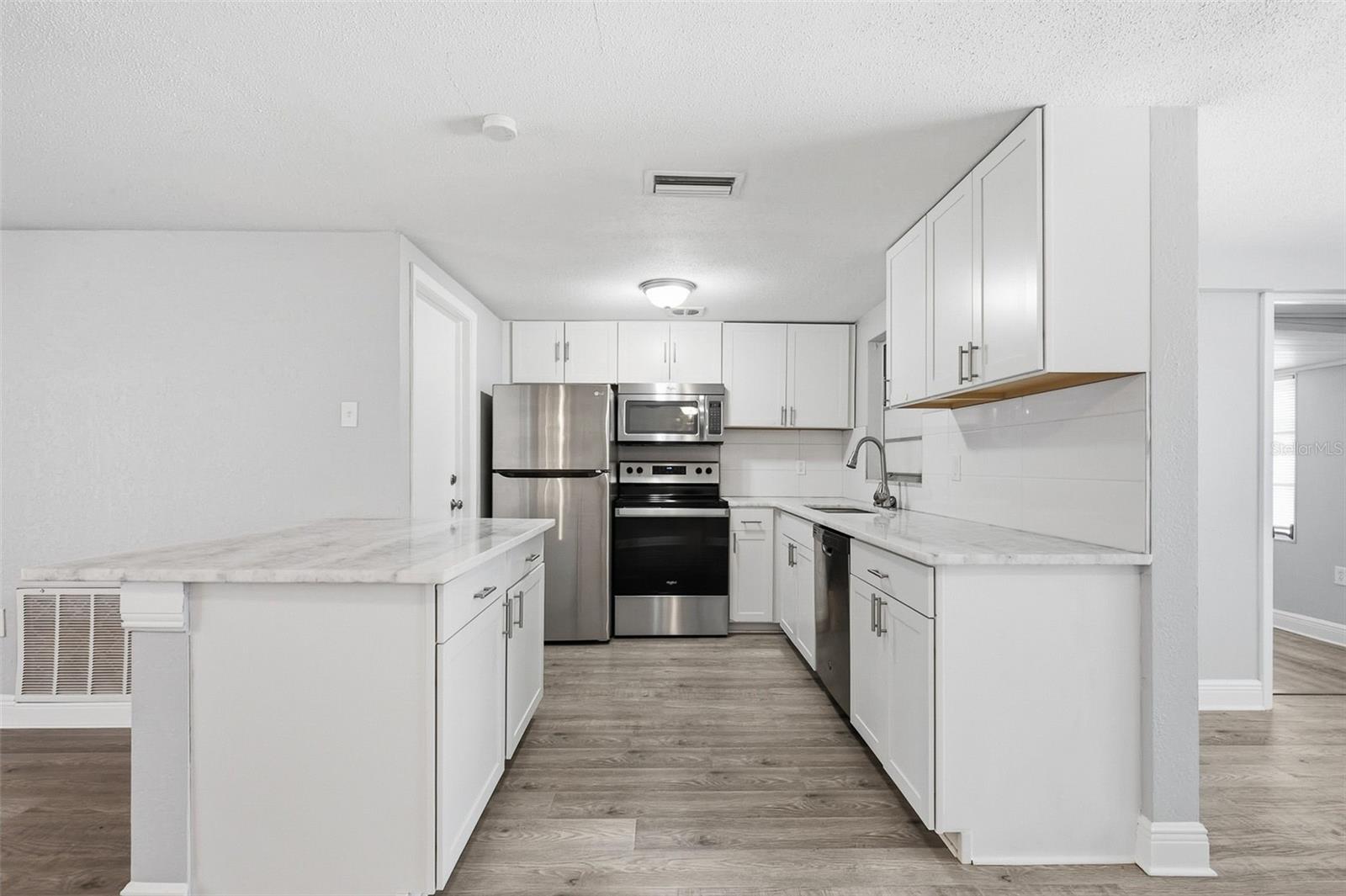 JASMINE LAKES - Residential