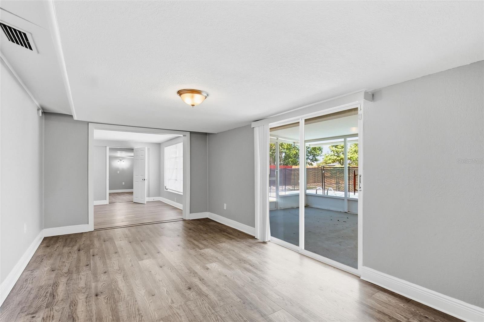 JASMINE LAKES - Residential
