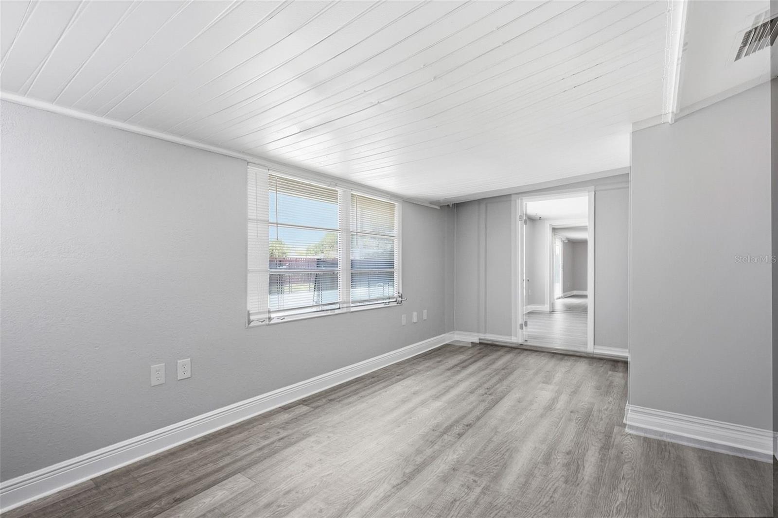 JASMINE LAKES - Residential