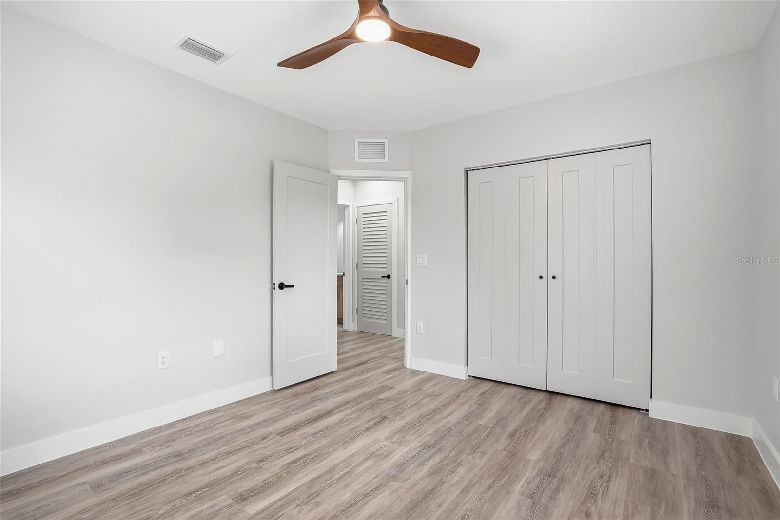 FOX RIDGE - Residential