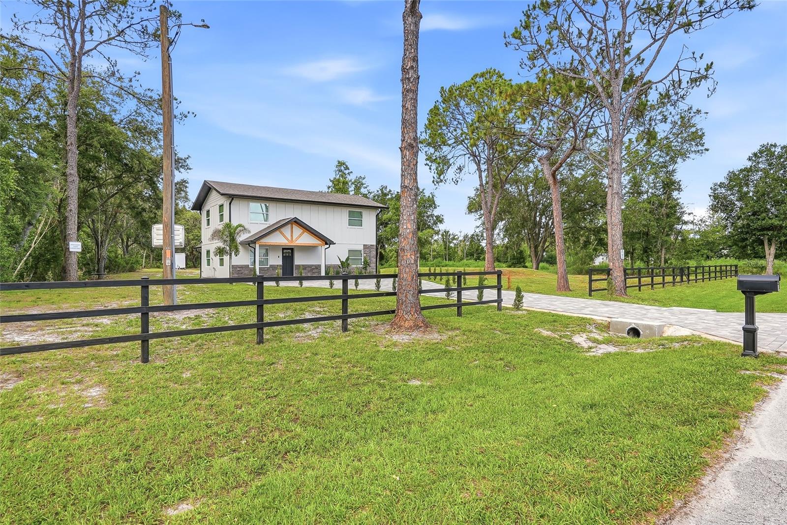 FOX RIDGE - Residential