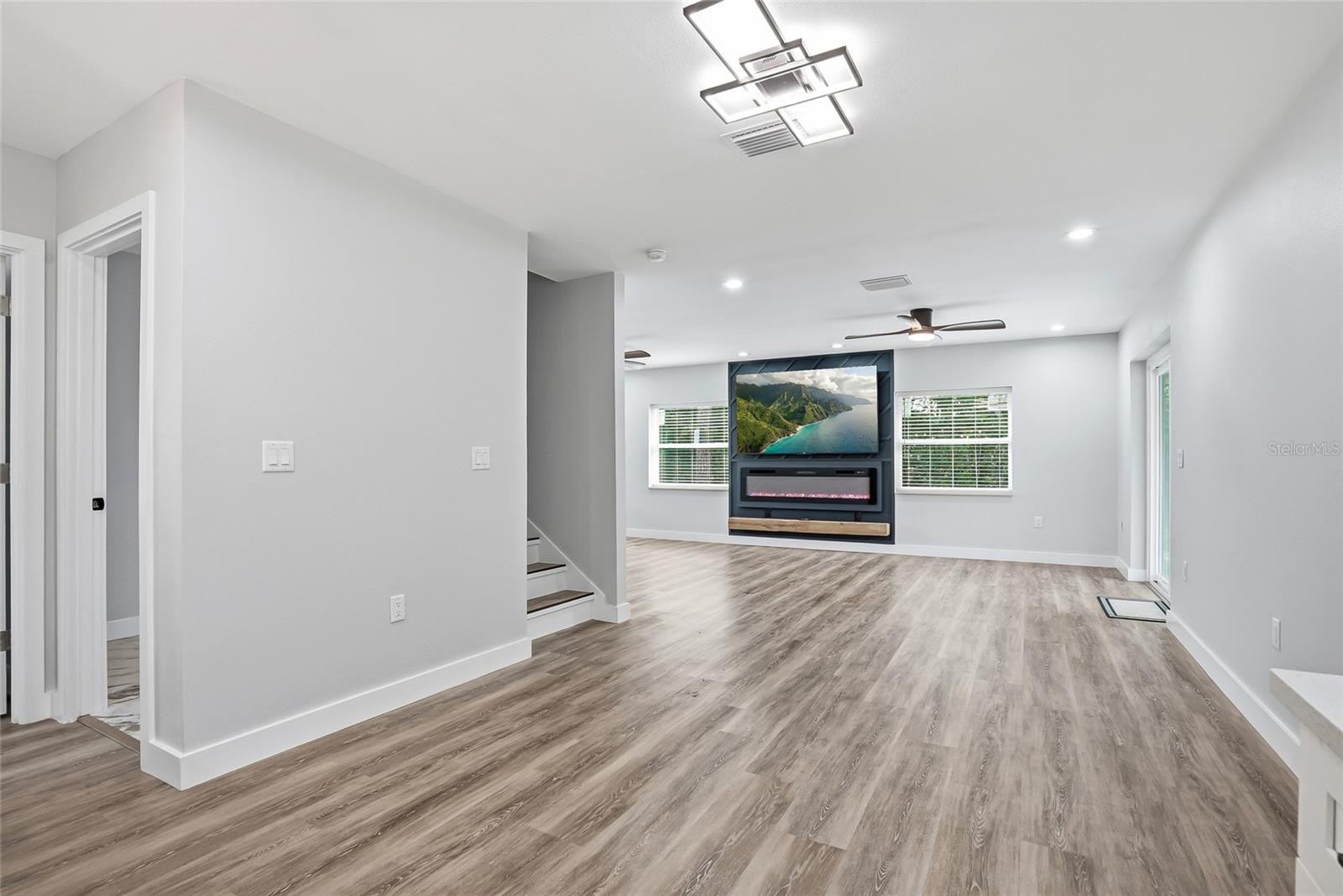 FOX RIDGE - Residential