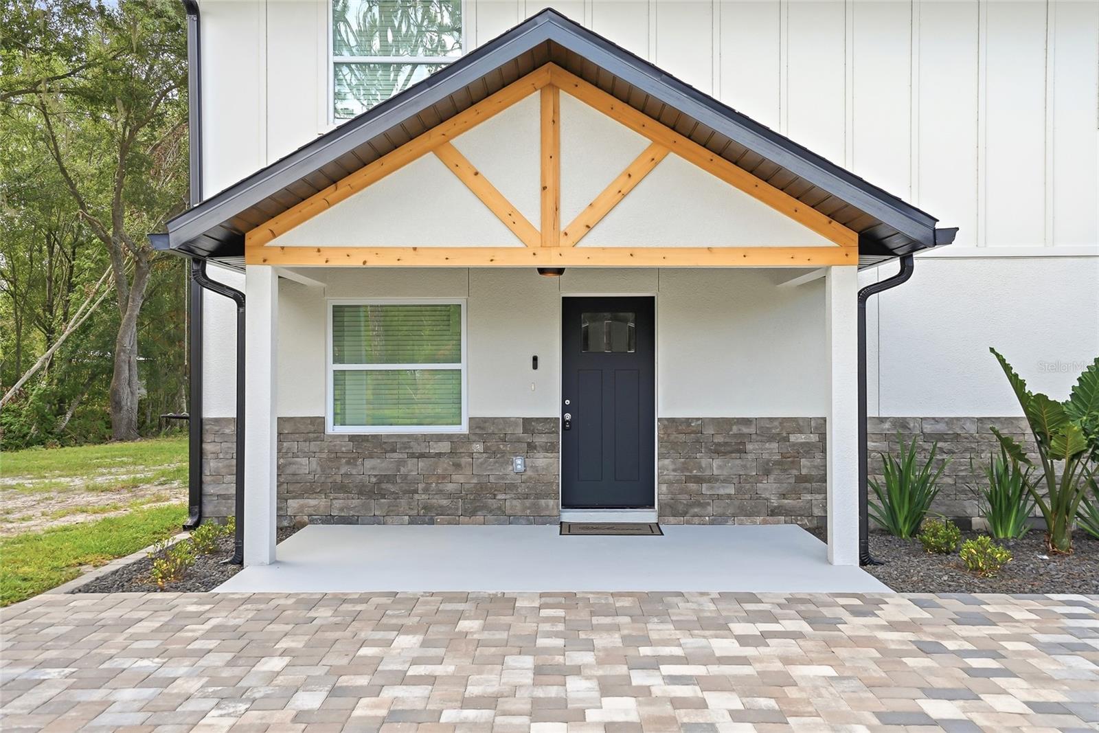 FOX RIDGE - Residential