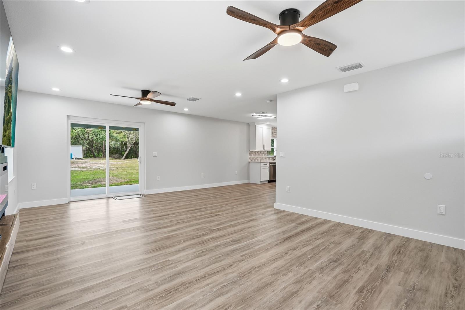 FOX RIDGE - Residential