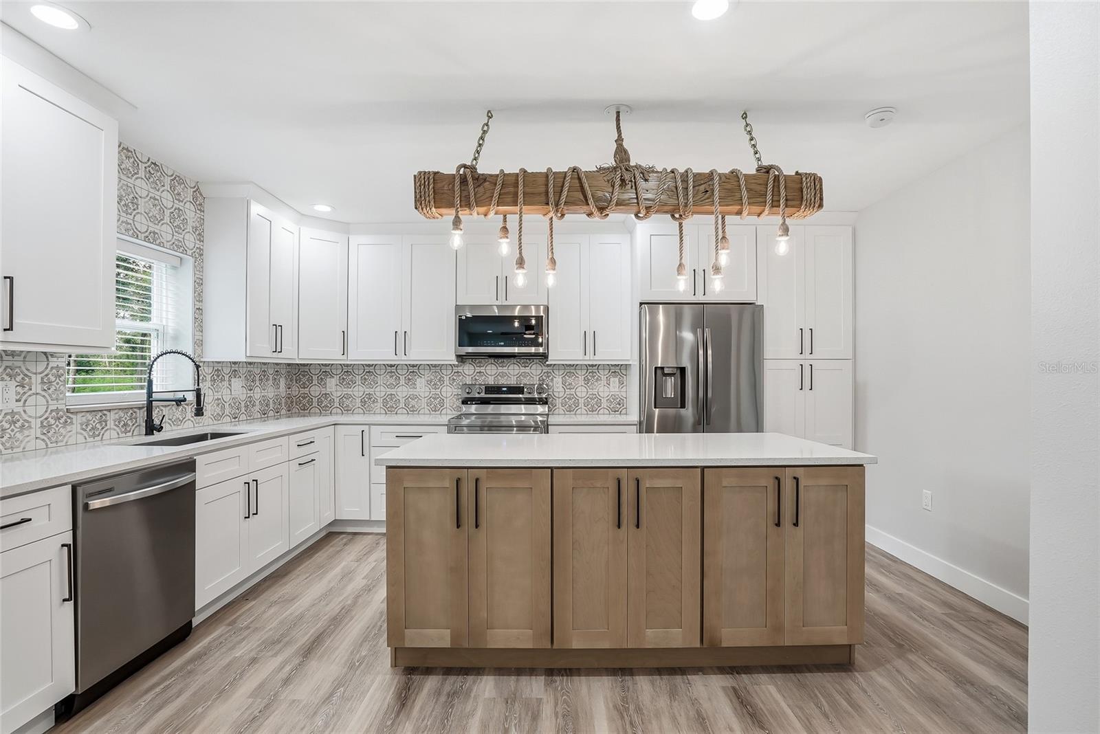FOX RIDGE - Residential