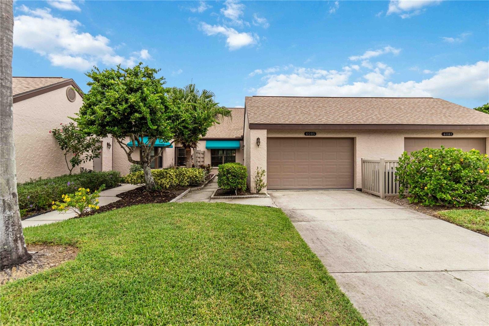 This is the one * PRIDE OF OWNERSHIP SHOWS IN THIS IMMACULATE END UNIT VILLA * VACANT & IMMACULATE - MOVE RIGHT IN! * PANORAMIC GOLF COURSE VIEWS ARE BREATHTAKING * PALM AIRE MAINTENANCE-FREE LIVING AT ITS VERY BEST * YOU WILL LOVE THIS LIGHT & BRIGHT HOME * There's an abundance of natural light * Vaulted ceilings * Solid surface floors * 2 Bedrooms & 2 Baths * 1 Car Garage is OVERSIZED 24X18, Room for a car and a golf cart * The Chef's Kitchen has been LOVINGLY RENOVATED with white cabinets, granite counters, & upgraded stainless steel appliances * Kitchen is open to the SPACIOUS Living + Dining Room * There's ALSO a Florida Room perfect for to relax in your slice of paradise * Primary Suite features s Spa-style Bath and is also REMODELED with NEW shower; dual sinks; new faucets; vanity & lighting * Guest Bedroom & Bath is also REMODELED * Inside Washer & Dryer * MOVE IN READY * MAKE SURE YOU PUT THIS ONE ON YOUR LIST - YOU DO NOT WANT TO MISS IT * Clubside offers a community pool and spa. Located in the community of Palm-Aire Golf & Country Club, they offer voluntary memberships including social, tennis and 18 hole golf championship courses membership. Close to University Parkway, you have easy access to the Sarasota Airport, famous Benderson Park with international Rowing competitions, recently built UTC Mall, a variety of dining, shopping and 10 minutes to world renowned beaches. ONE LOOK & YOU'LL FALL IN LOVE *