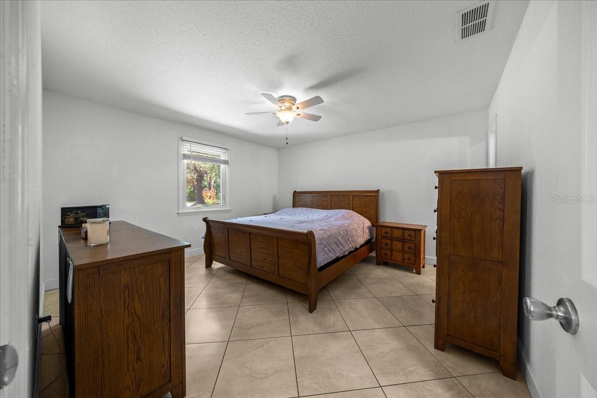 GRANDE OAK MANOR - Residential