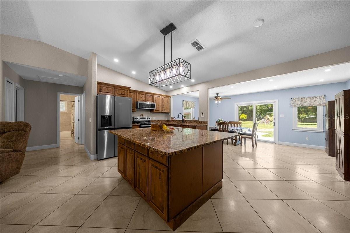 GRANDE OAK MANOR - Residential